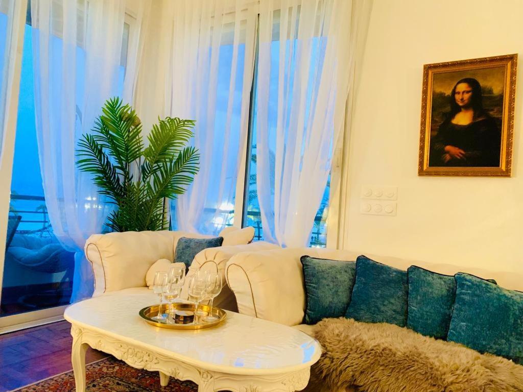 Endless Stunning Mediterranean Sea Views Promenade Des Anglais ニース エクステリア 写真